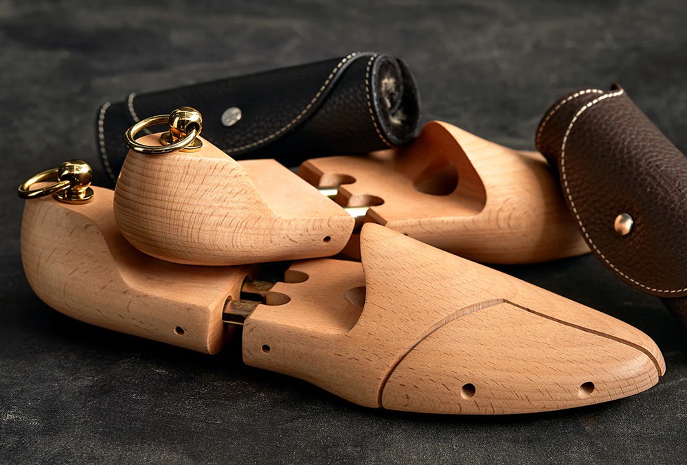วิธีการเลือกที่ดันทรงรองเท้า Saphir Guide to Shoe Trees