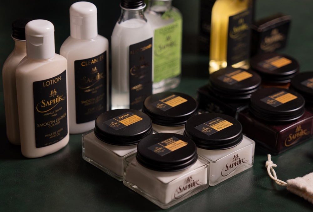 Saphir Médaille d’Or Lotion กับ Saphir Médaille d’Or Rénovateur Cream แตกต่างกันอย่างไร?
