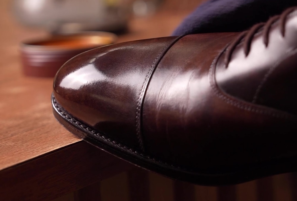 Why You Should Shine Your Shoes / ทำไมถึงต้องขัดรองเท้า
